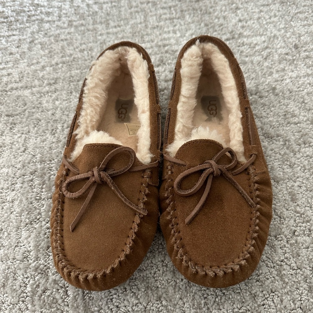 children’s uggs moccasins
